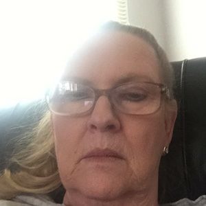 Meet your Posher, Lark d.